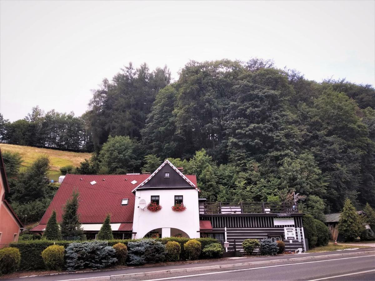 Ubytovani Riegel Svoboda nad Úpou Exterior foto